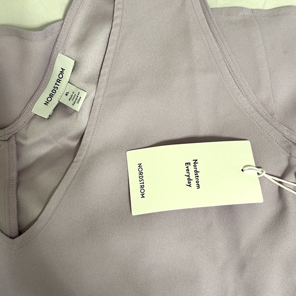 NWT Nordstrom V-Neck Tank - Picture 8 of 10